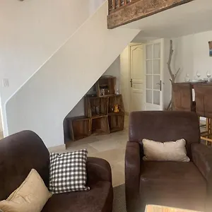 https://appartement-domaine-du-soleil-couchant.fr-provencehotel.com